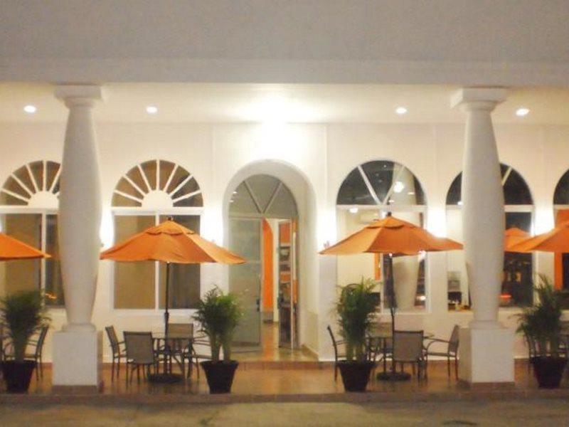 View Mediterrando Hotel & Suites Cancún Buitenkant foto